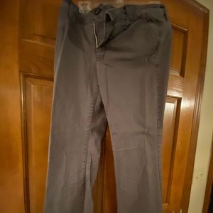 Women’s AE pants size 12 SHORT